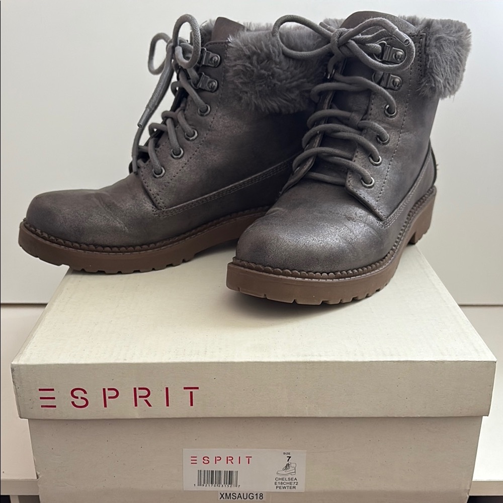 Esprit Women's Gray Fur-Lined Boots